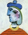Marie Therese au beret bleu Retrato de mujer 1937 Cubismo